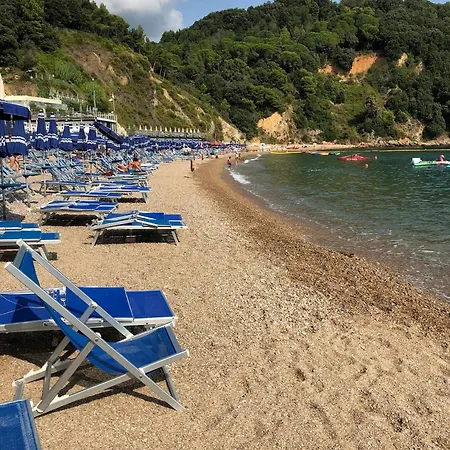 Oda ve Kahvaltı La Castellana Finestra Sul Mare- Air Conditioned 3*