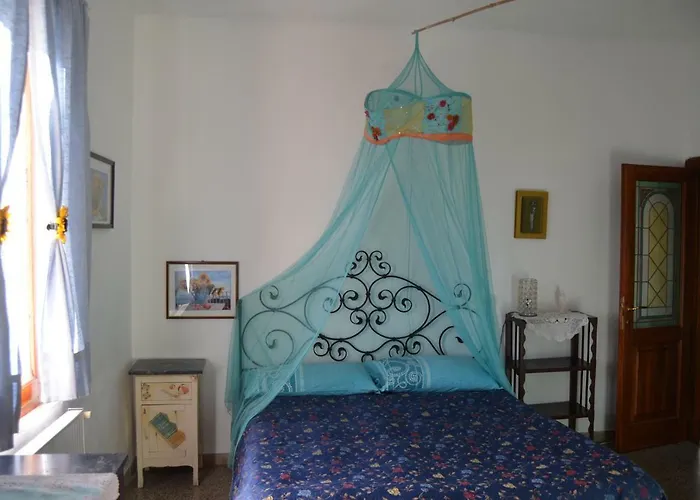 Bed & Breakfast La Castellana Finestra Sul Mare- Air Conditioned